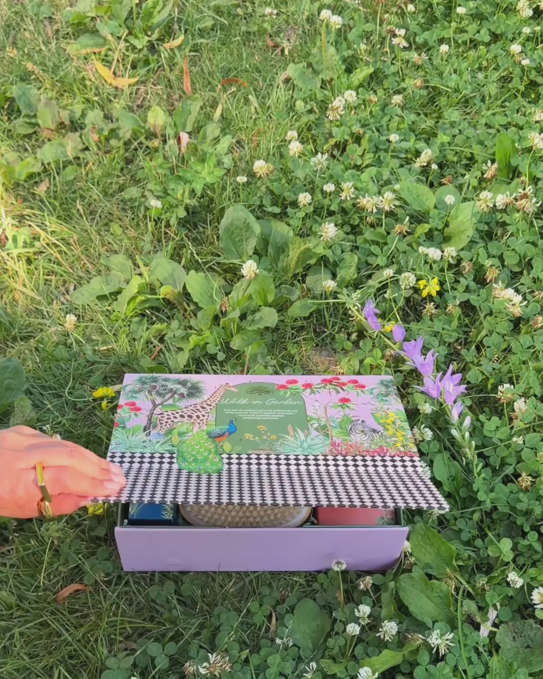 Walk in garden theme gift box for your loved ones